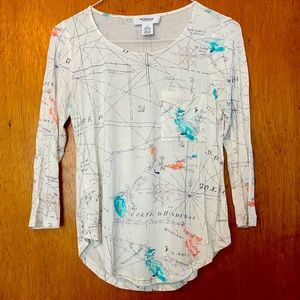 Multicolored map of the world lounge shirt